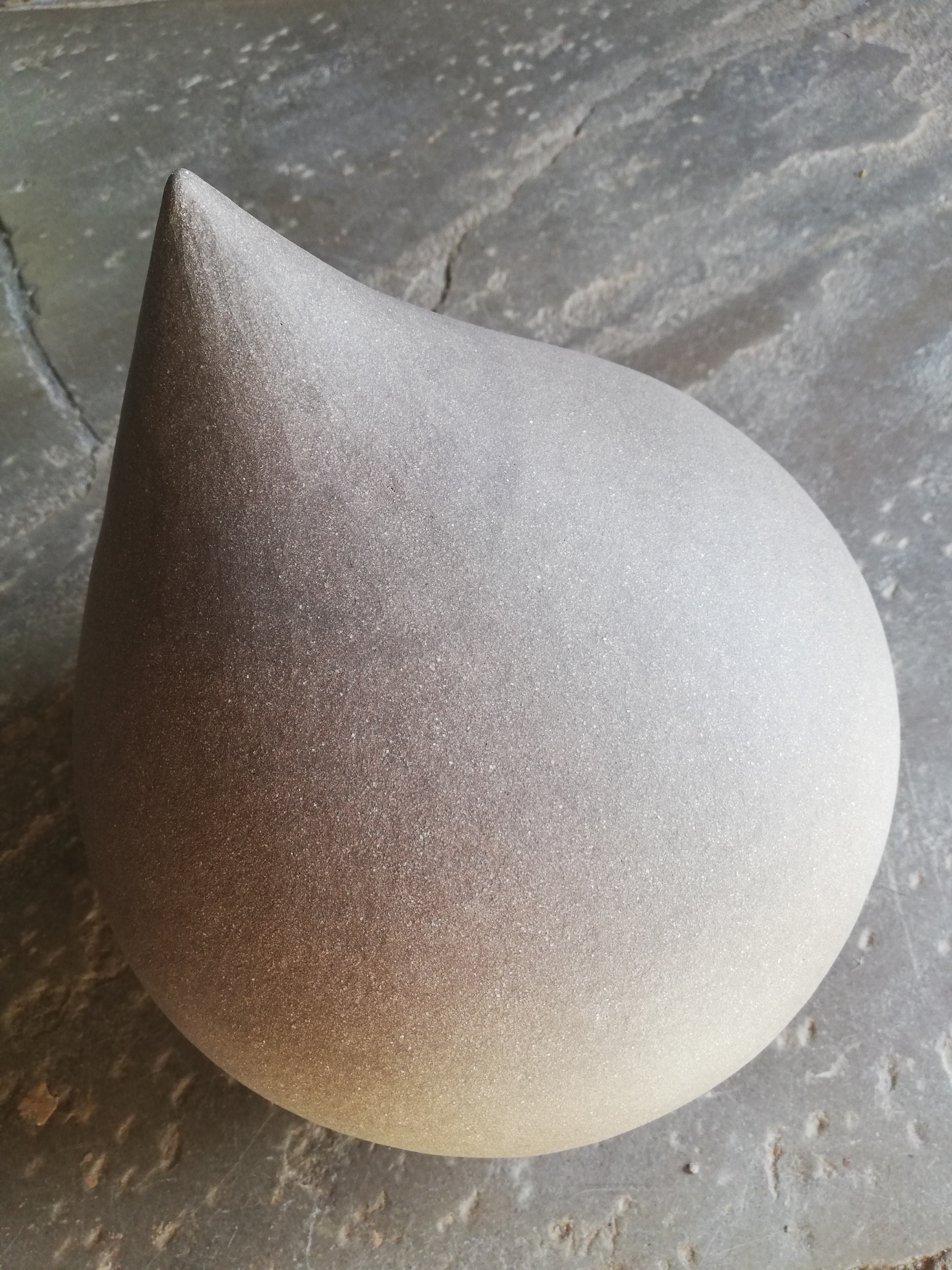 Vero Marchand, Abbadiale, Arras-en-Lavedan, Hautes-Pyrénéesgoutte du gave sol