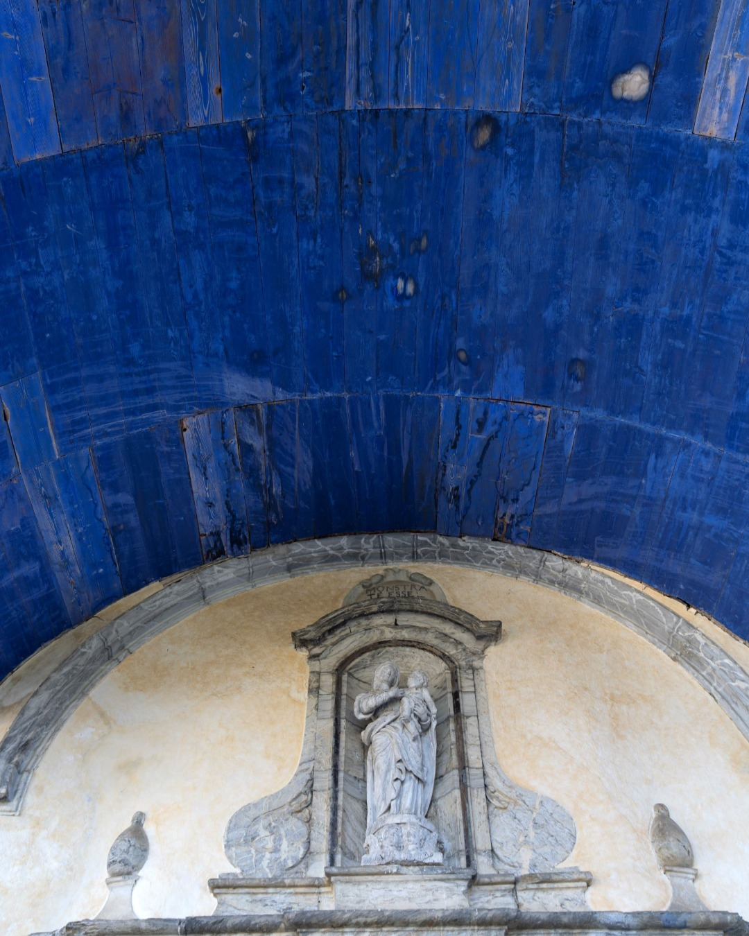 25-08_imaginaire-27-IGw Photographie de Judith Prat – série La montagne par-dessus les toits, communautés villageoises des Vallées des Gaves, exposition Changer notre imaginaire