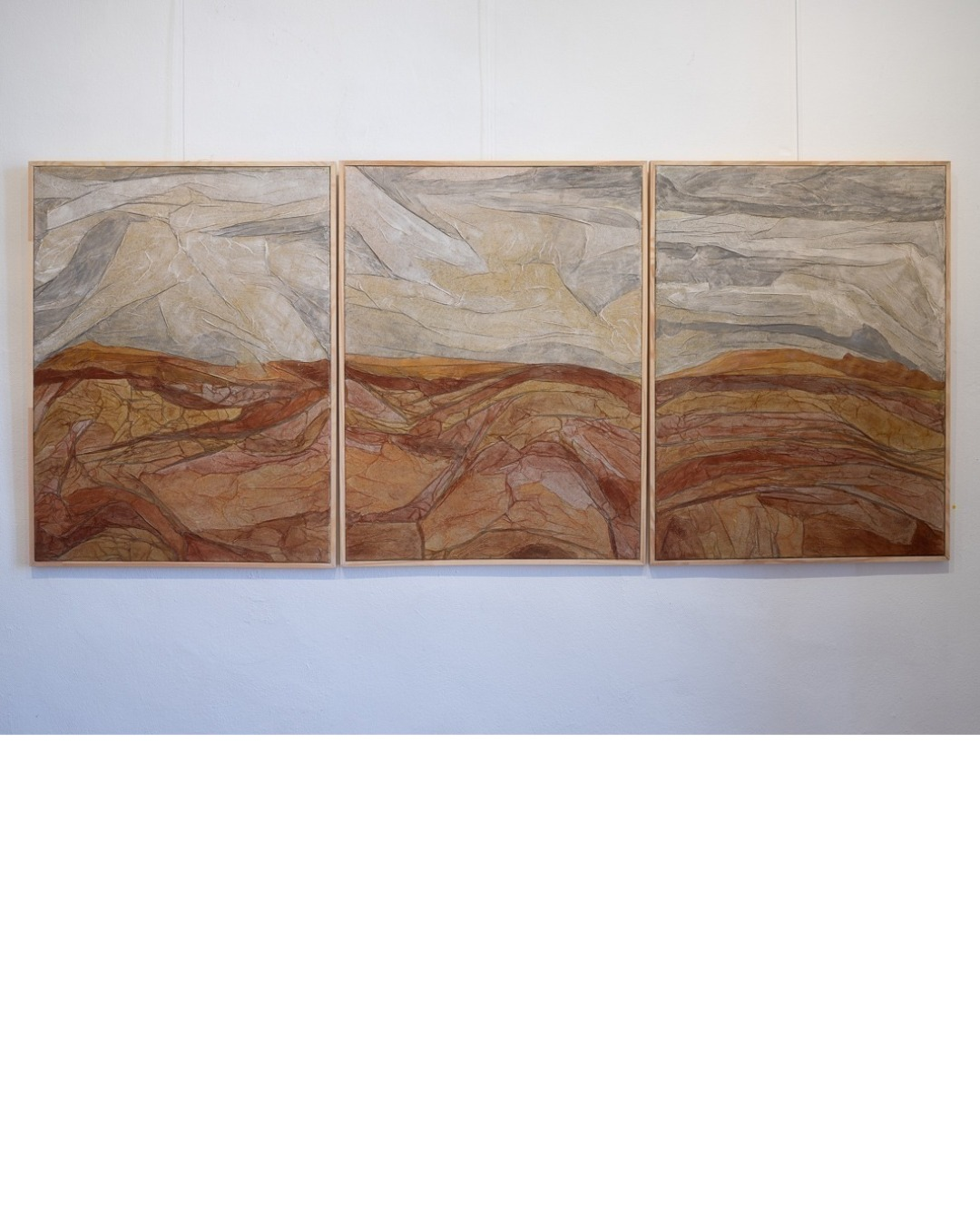 24-08_terre & fibre-10-IGw Etienne Lavigne – composition abstraite aux pigments minéraux, Terres & Fibres, L'Abbadiale