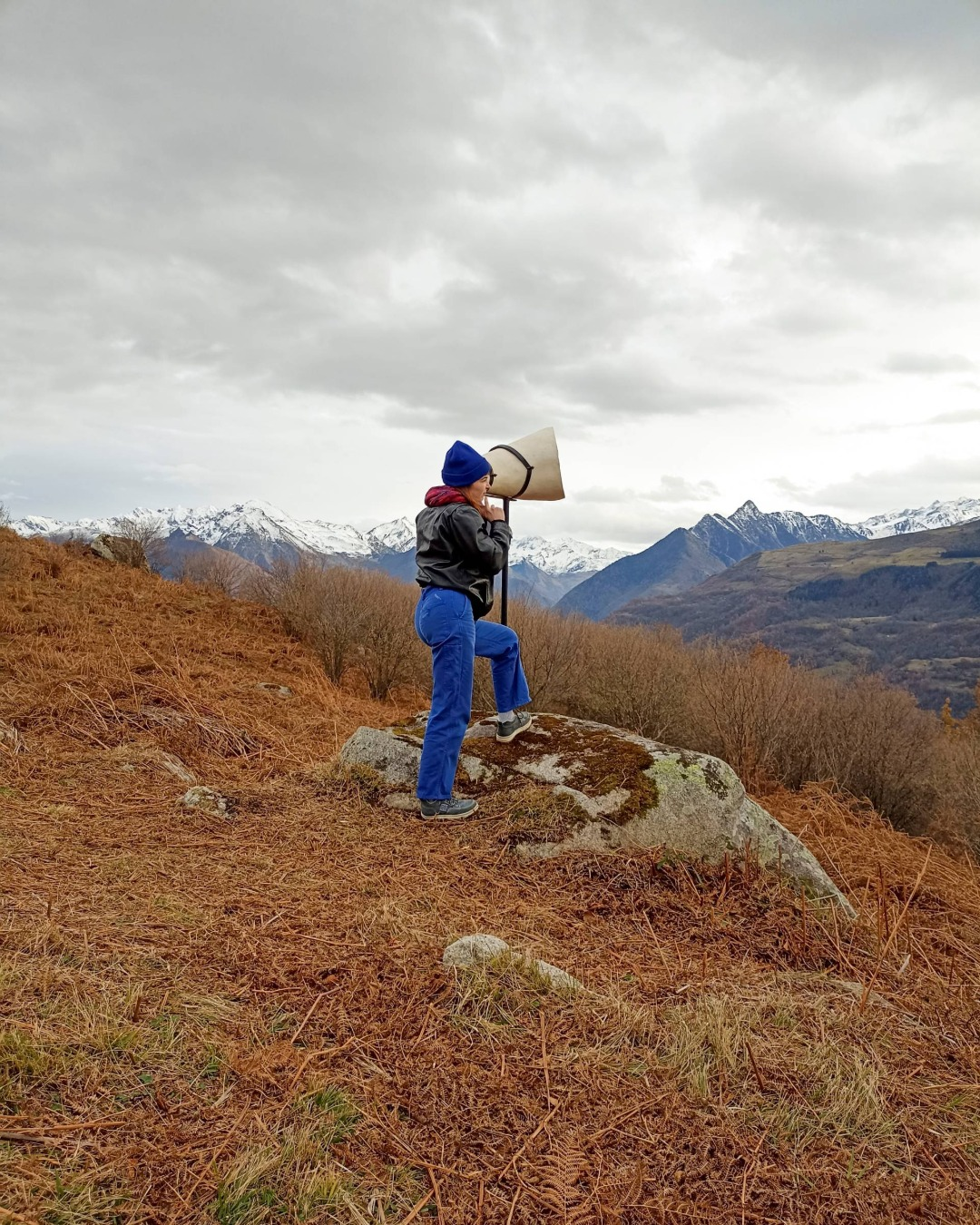 Hors les murs-29-2022 Installation artistique de Parc & Pics sur le sentier du Mont de Gez, Arras-en-Lavedan