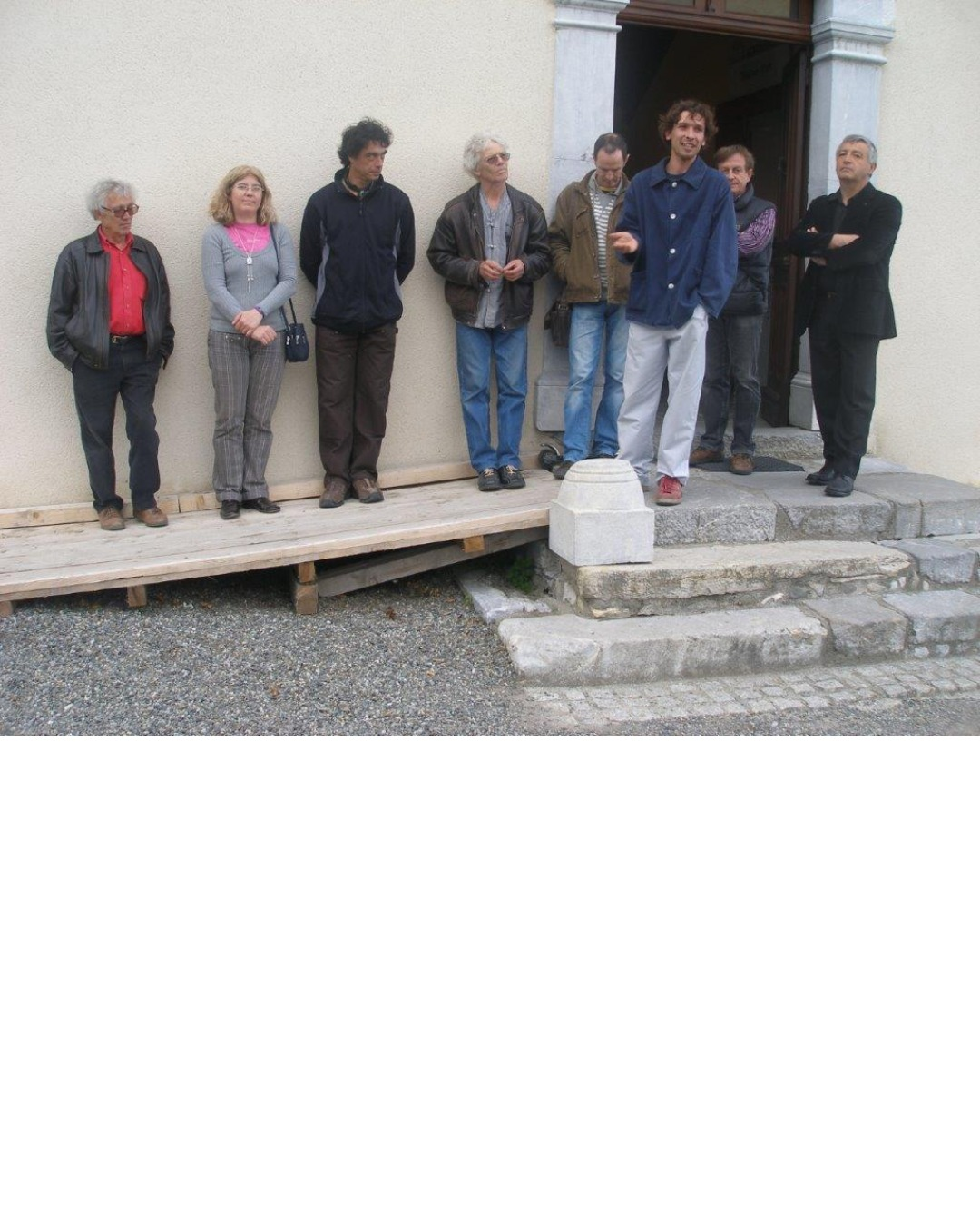 Hors les murs-3-2009 Sculpteurs du symposium de la pierre Abbadiale Arras-en-Lavedan